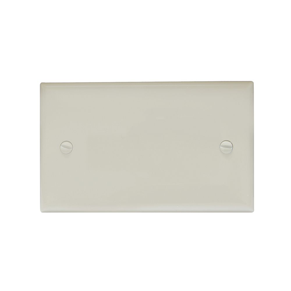 Placa ciega plástica, línea estándar, color marfil