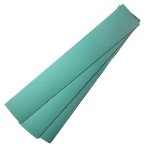 Tira de lija autoadherible de 2-3/4" x 16-1/2" en g 180 con sistema de sujeción ultra grip, magma